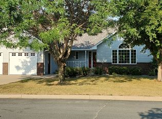 202 Sellards Dr, Dassel, MN 55325