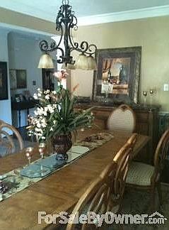 Dining room
						:
						With pass-thru door to kitchen or entry from family room, allows plenty of room