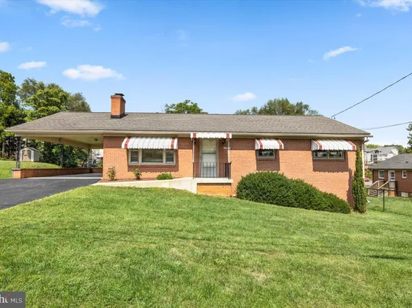 1508 Pondview Dr, Winchester, VA 22601