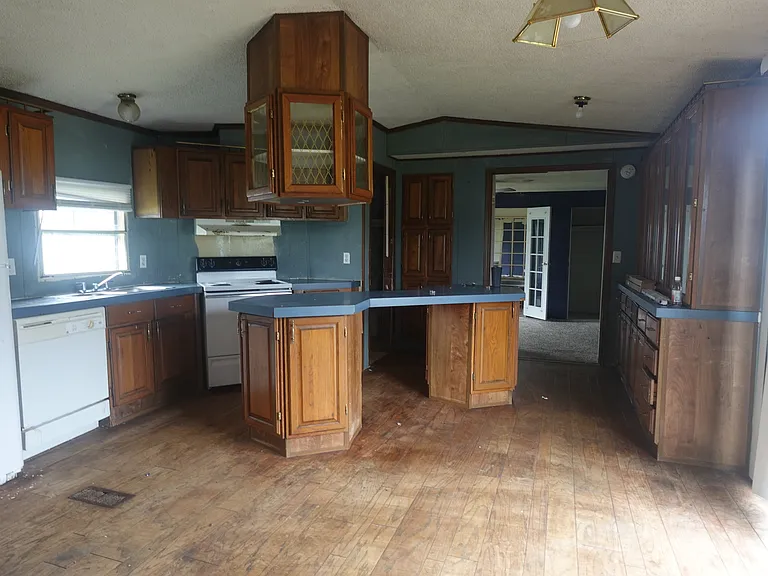 Oak Creek Estates MHC — Photo 67