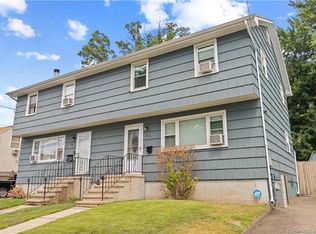 230 Stonybrook Rd, Stratford, CT 06614