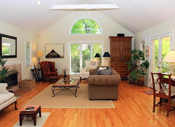 2nd image of 39656 Covey Ct