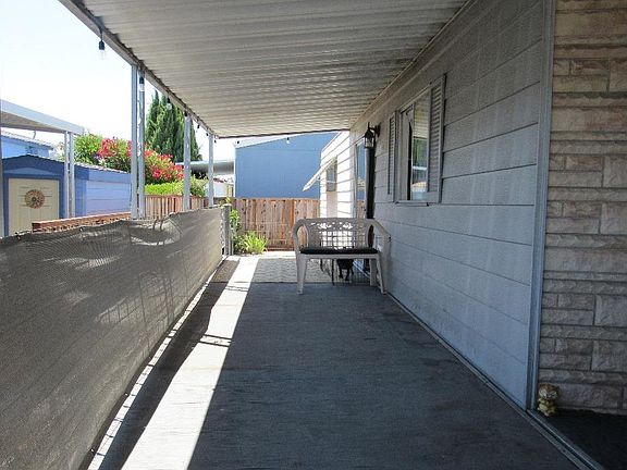 3rd image of 1225 Vienna Dr Spc 321