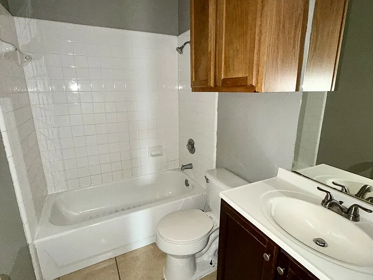 1704 Spring Rose Cir #C — Photo 7