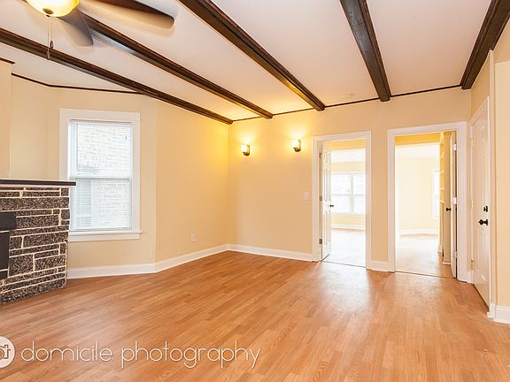 5th image of 2432 W Eastwood Ave #2F