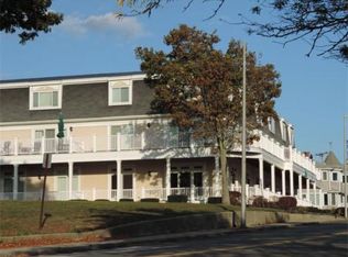 185 Onset Ave #C, Buzzards Bay, MA 02532