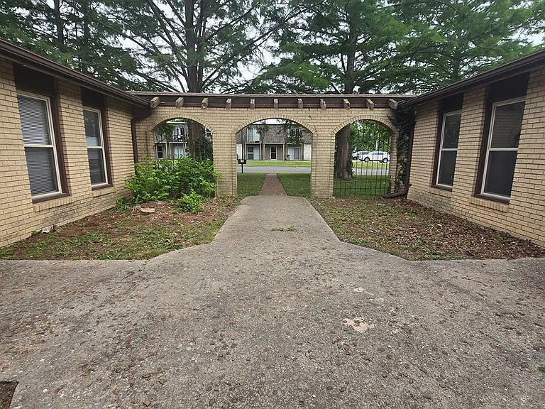 109 Sieville Ave #101 — Photo 2