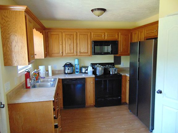 5th image of 1534 Joanne Cir