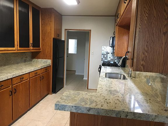 5th image of 2104 Monterey Blvd