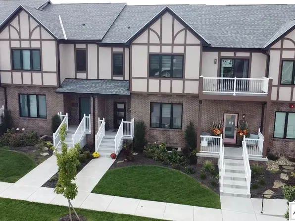 7159 Kentwell Ln, Lincoln, NE 68516
