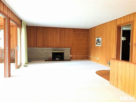 4th image of 936 Bateman St