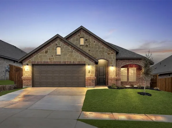 716 Long Iron Dr, Fort Worth, TX 76108