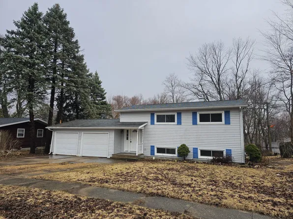 808 Crest View Trl, Byron, IL 61010