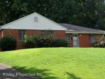 1911 Manteo Ct, Charlotte, NC, 28208