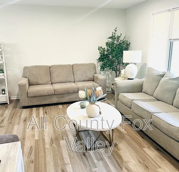 9224 S Turner Ave — Photo 13