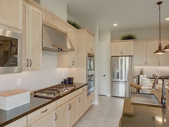 Ample cabinet space in kitchen