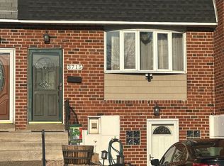 3715 Academy Rd, Philadelphia, PA 19154