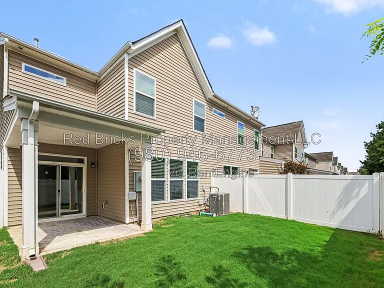 13431 Savannah Point Dr — Photo 29