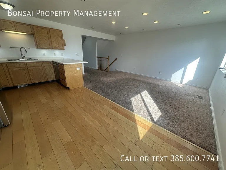 1247 W Bridalwood Loop — Photo 7