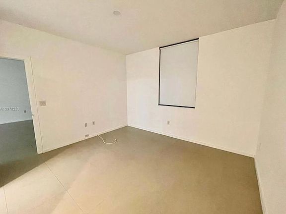 5th image of 1060 Brickell Ave APT 2615