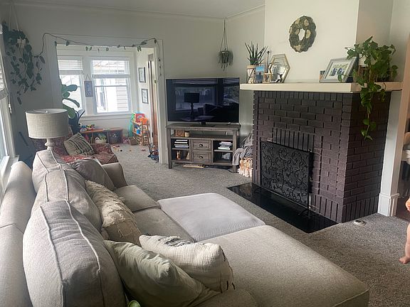5th image of 17810 Clifton Blvd
