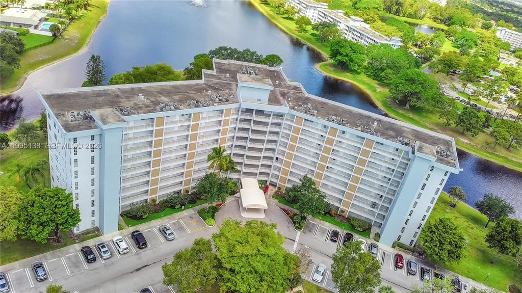 3010 N Course Dr APT 104, Pompano Beach