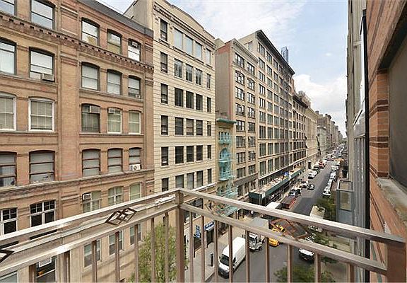 2nd image of 140 W 19th St APT 7b