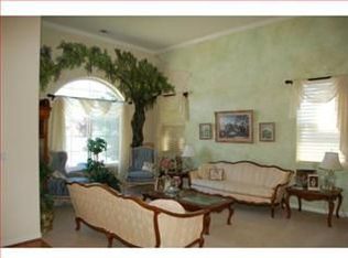 1990 Olga Dr, Hollister, CA