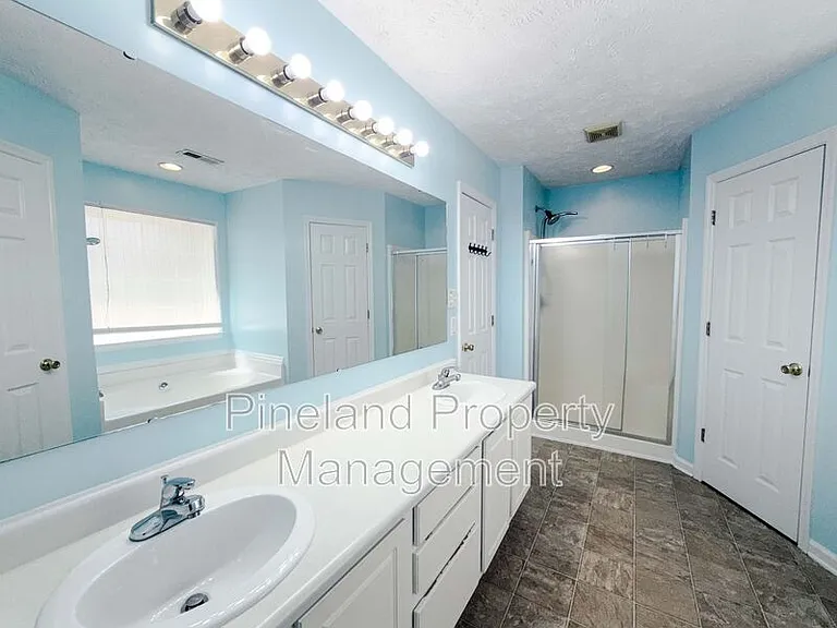 219 Woodland Dr — Photo 14