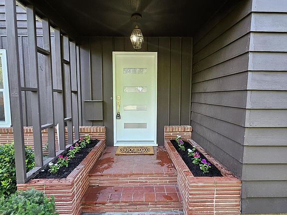 2nd image of 1011 3rd St