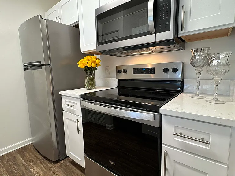 The Waterford at Mandarin Apartments — Photo 44