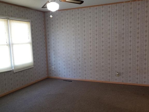 4th image of 2852 Dolby Dr