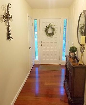 2nd image of 2 Chaparral Ln