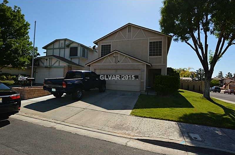 1st image of 900 Clipper Dr #0