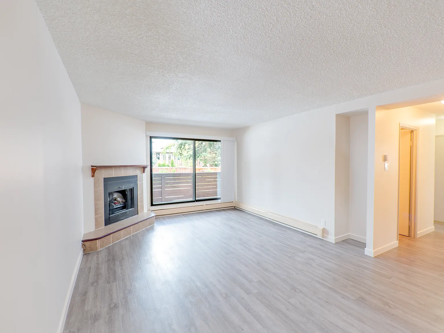 Glenmore Estates — Photo 3
