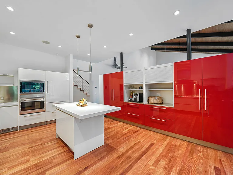 121 Montauk Hwy — Photo 49