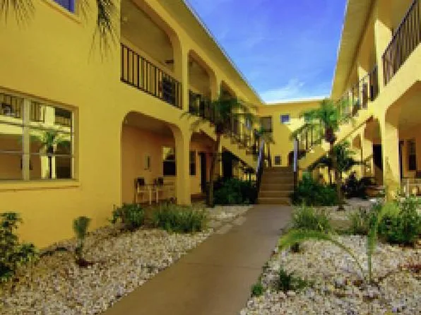 7025 Hibiscus Ave S APT 3, Saint Petersburg, FL 33707