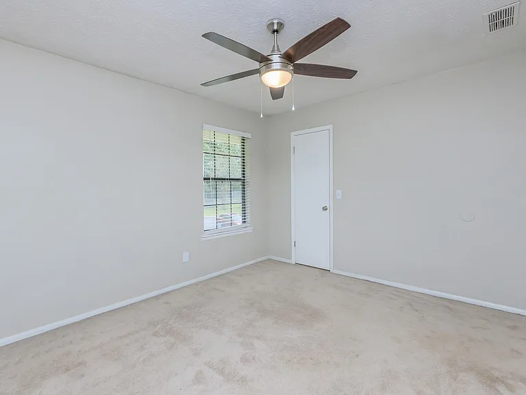 Ashley Oaks Apartments — Photo 59