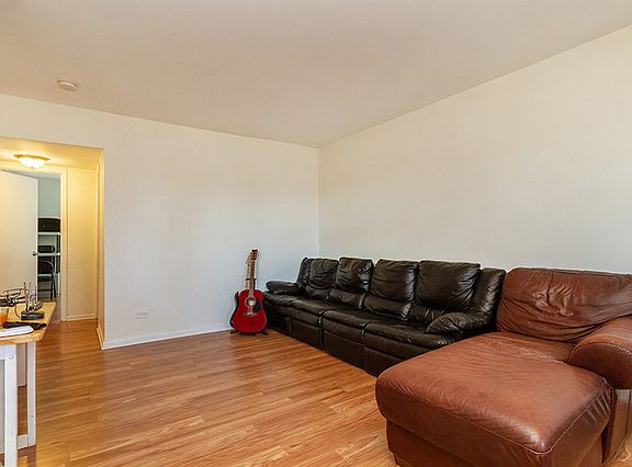 5th image of 7011 Astor Ave APT F3