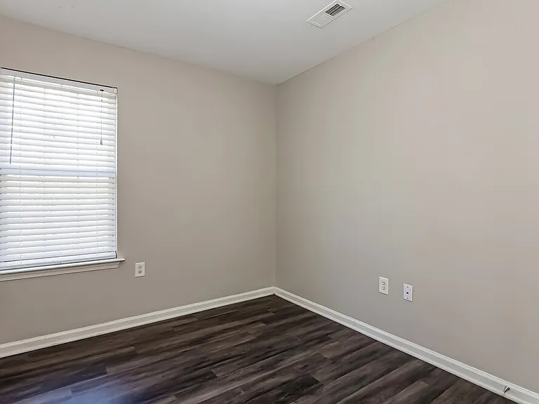1315 Braveheart Ln — Photo 13