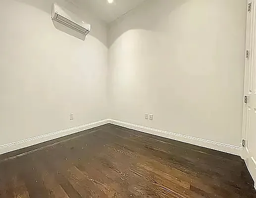 Rented by Silver Line Realty Group NY LLC | media 7