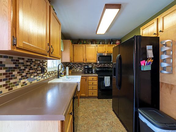 5th image of 526 Sibley Ln