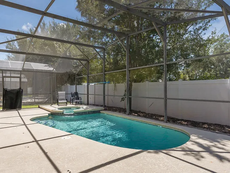 Dharma Cir — Photo 39
