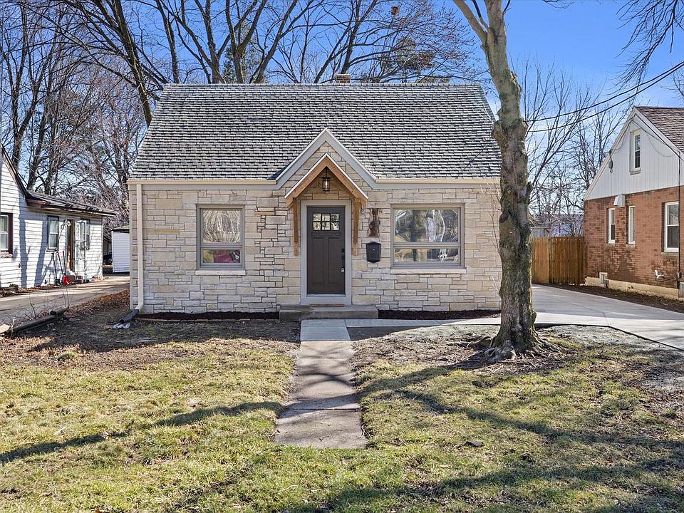 1st image of 4240 South Clement AVENUE