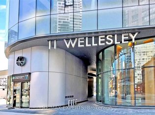 11 Wellesley St W #4403, Toronto, ON M4Y 0G4