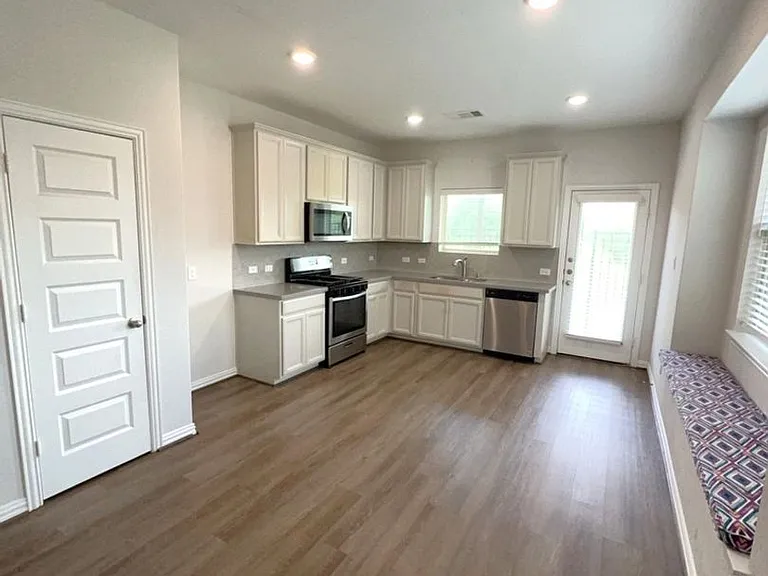 7118 Fannin St — Photo 18