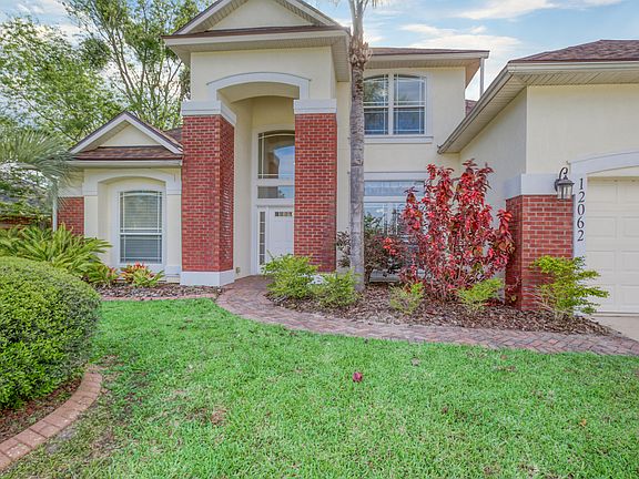 2nd image of 12062 London Lake Dr W
