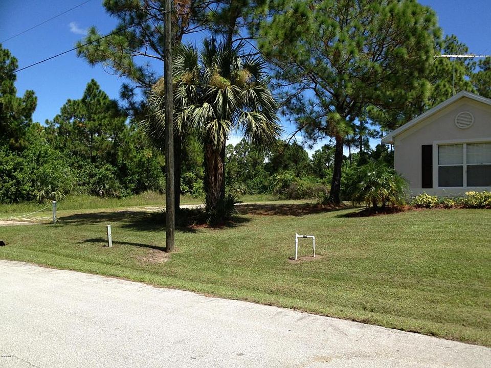 2nd image of 1143 Hammacher Ave SW