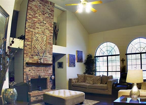 4th image of 3238 Maberry Ct