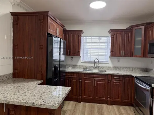 720 NW 19th Ct #720, Miami, FL 33125